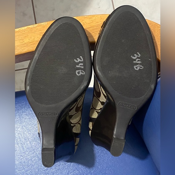 Coach KerryAnn Signature C brown wedge heels - Picture 6 of 15